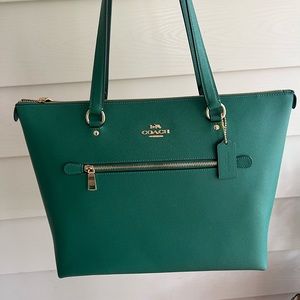 Coach Gallery Tote- Green